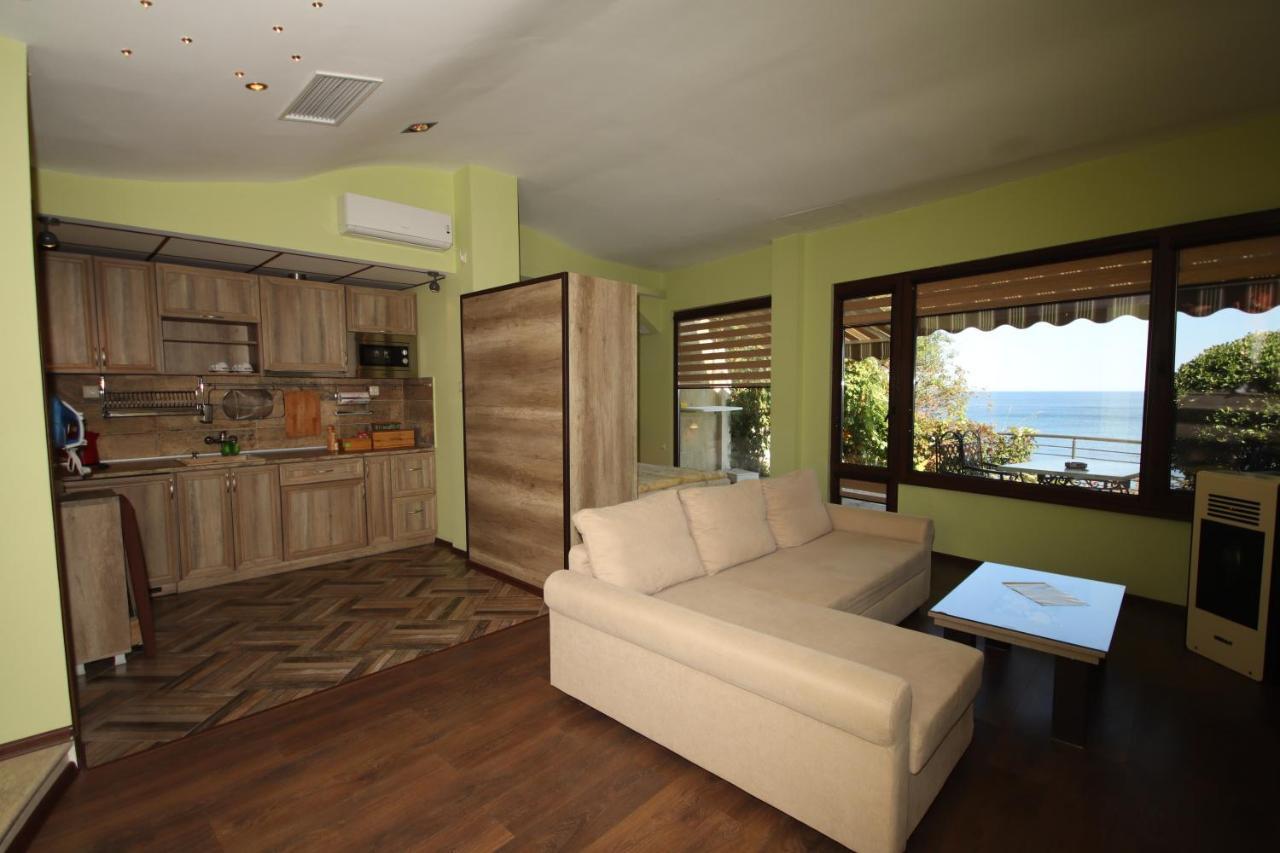 Hotel Continental Kiten  Bagian luar foto