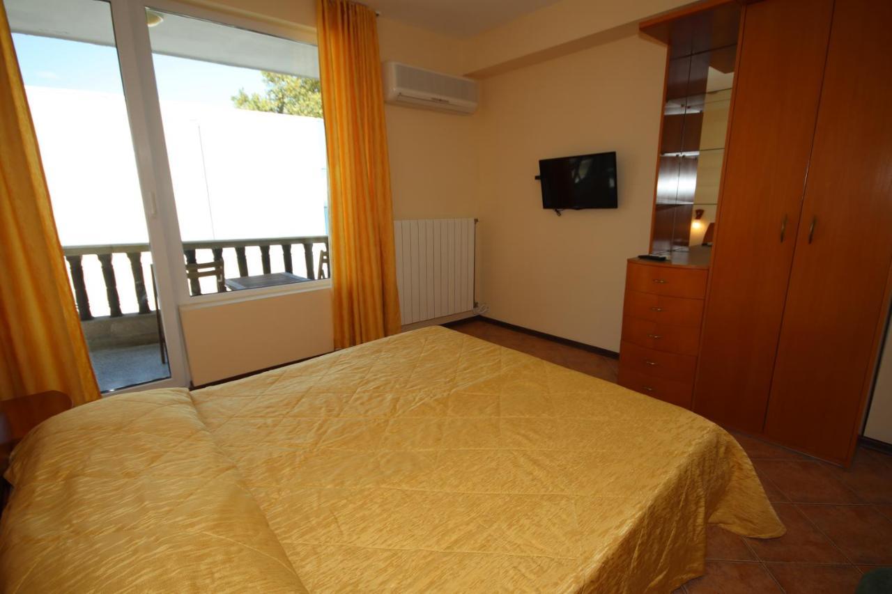 Hotel Continental Kiten  Bagian luar foto