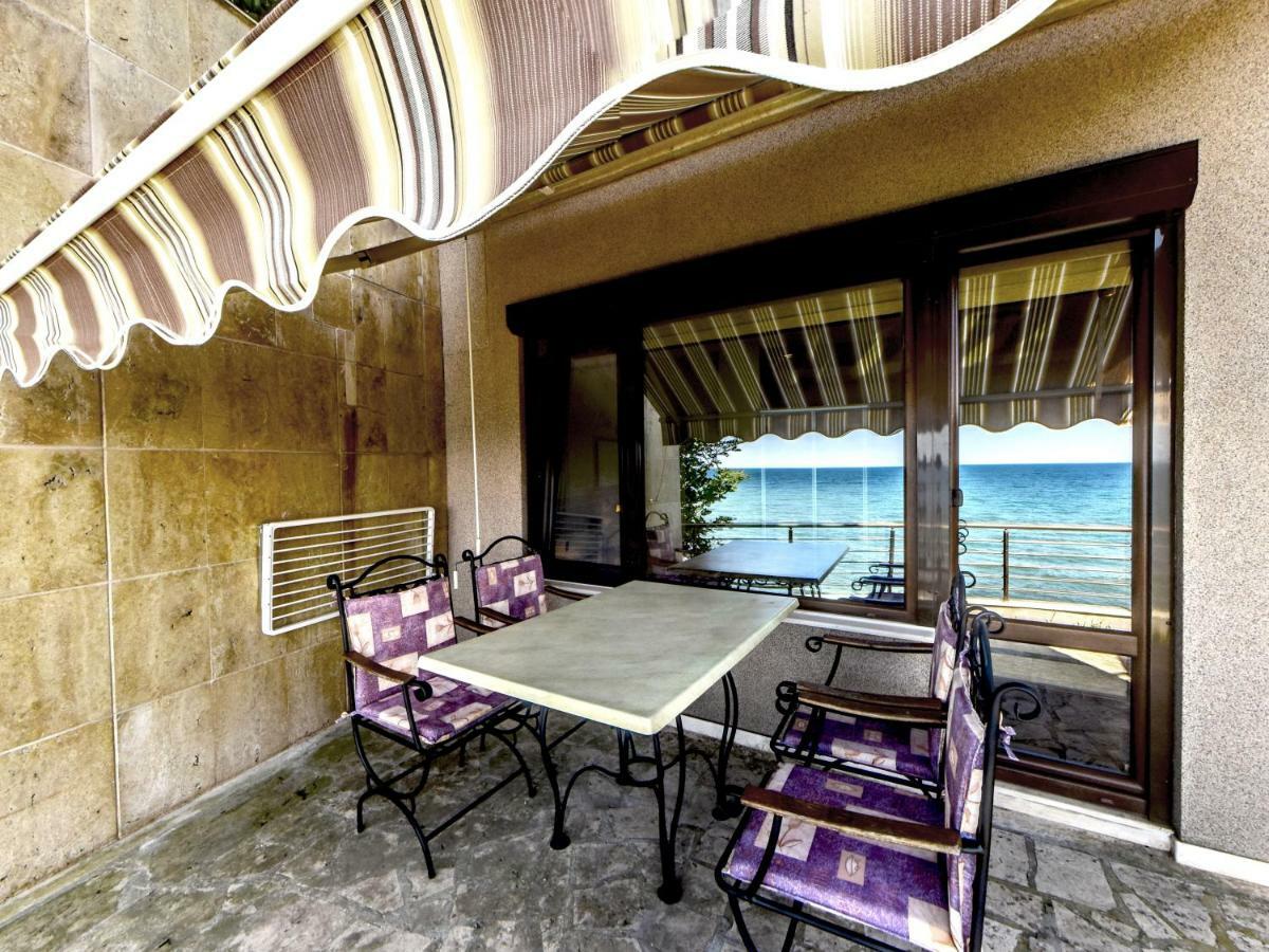 Hotel Continental Kiten  Bagian luar foto