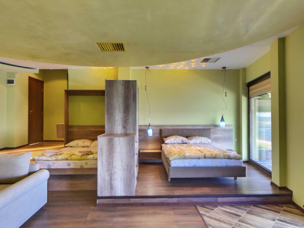 Hotel Continental Kiten  Bagian luar foto